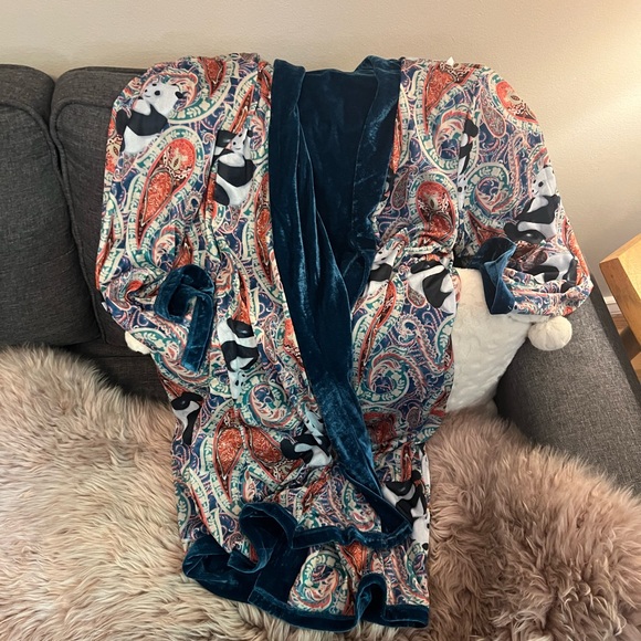 Teal Velvet and Colorful Panda inside SizE Large - Picture 4 of 6